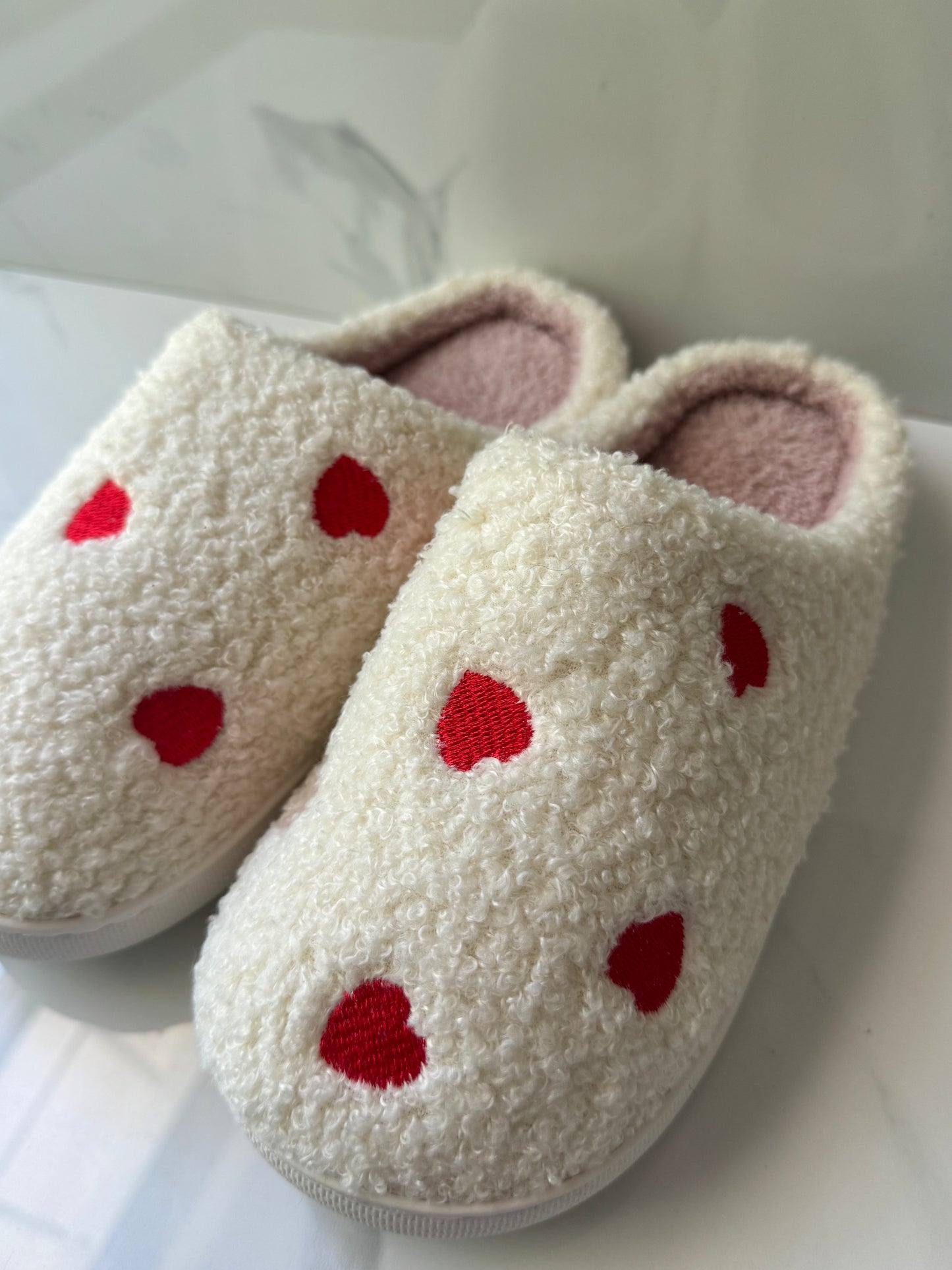 Heartfelt Cozy Slippers❤️