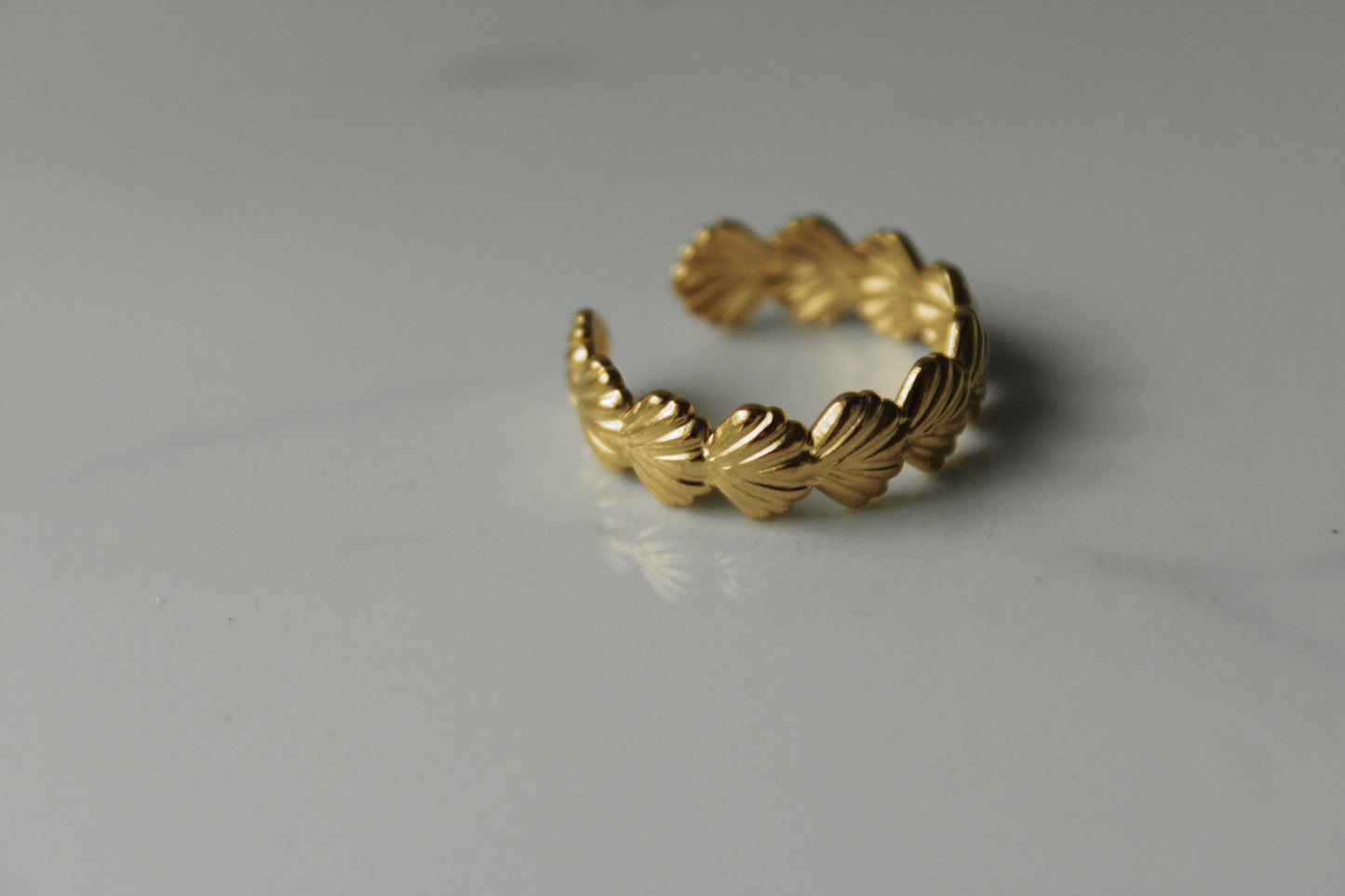 Seashell Kiss Ring
