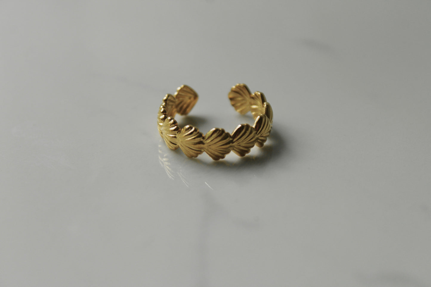 Seashell Kiss Ring