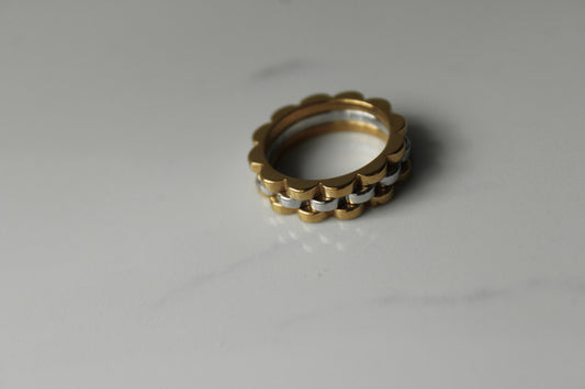 The Link Ring