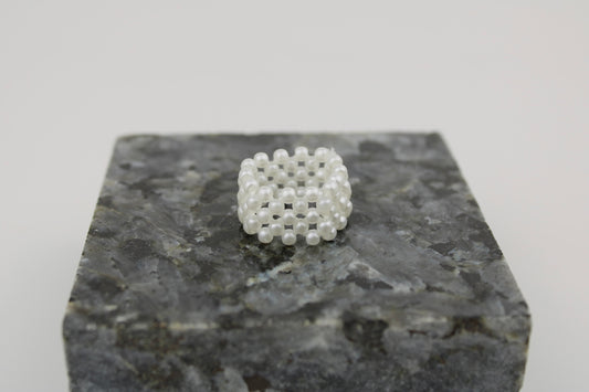 Soft Pearl Ring