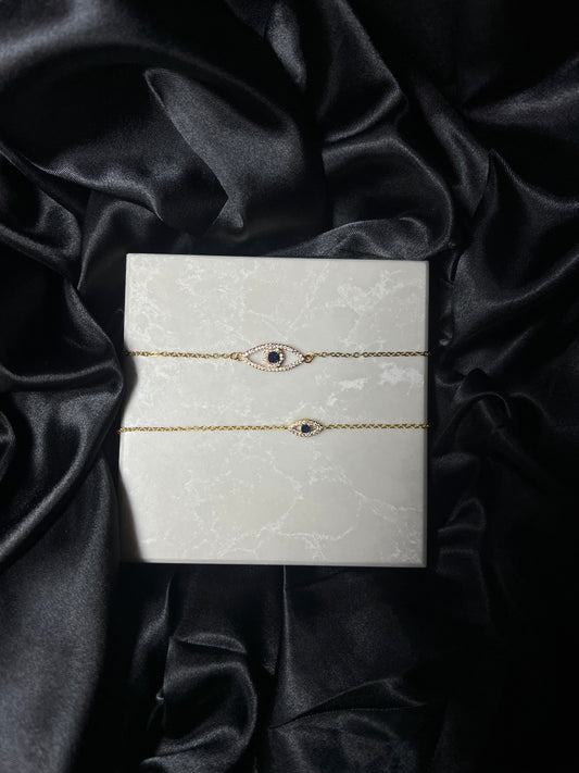 Sapphire Eye Bracelet